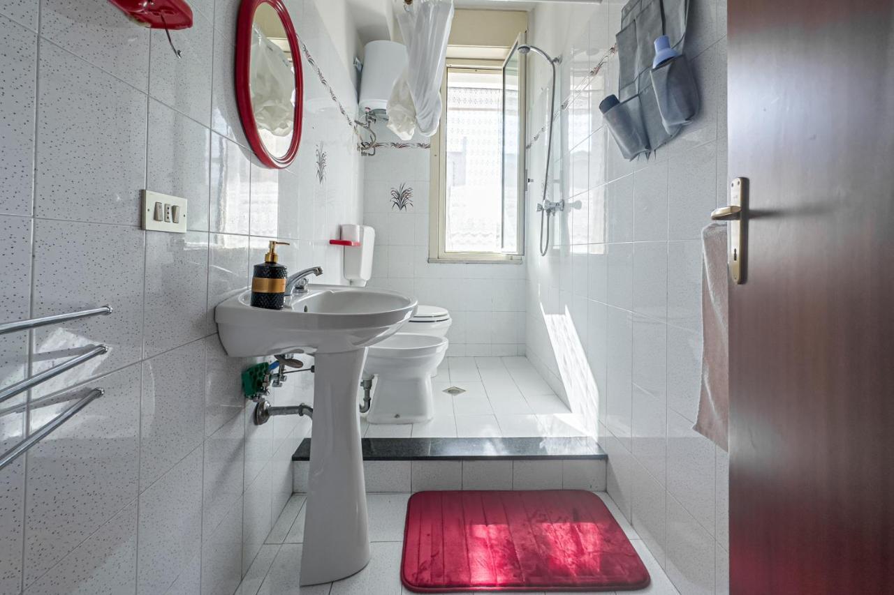 Seashore House - Appartamento A 100 Mt Dal Mare Villafranca Tirrena Ngoại thất bức ảnh
